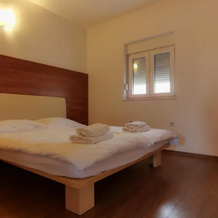 Luke By Heartofdalmatia Id 421 Apartment